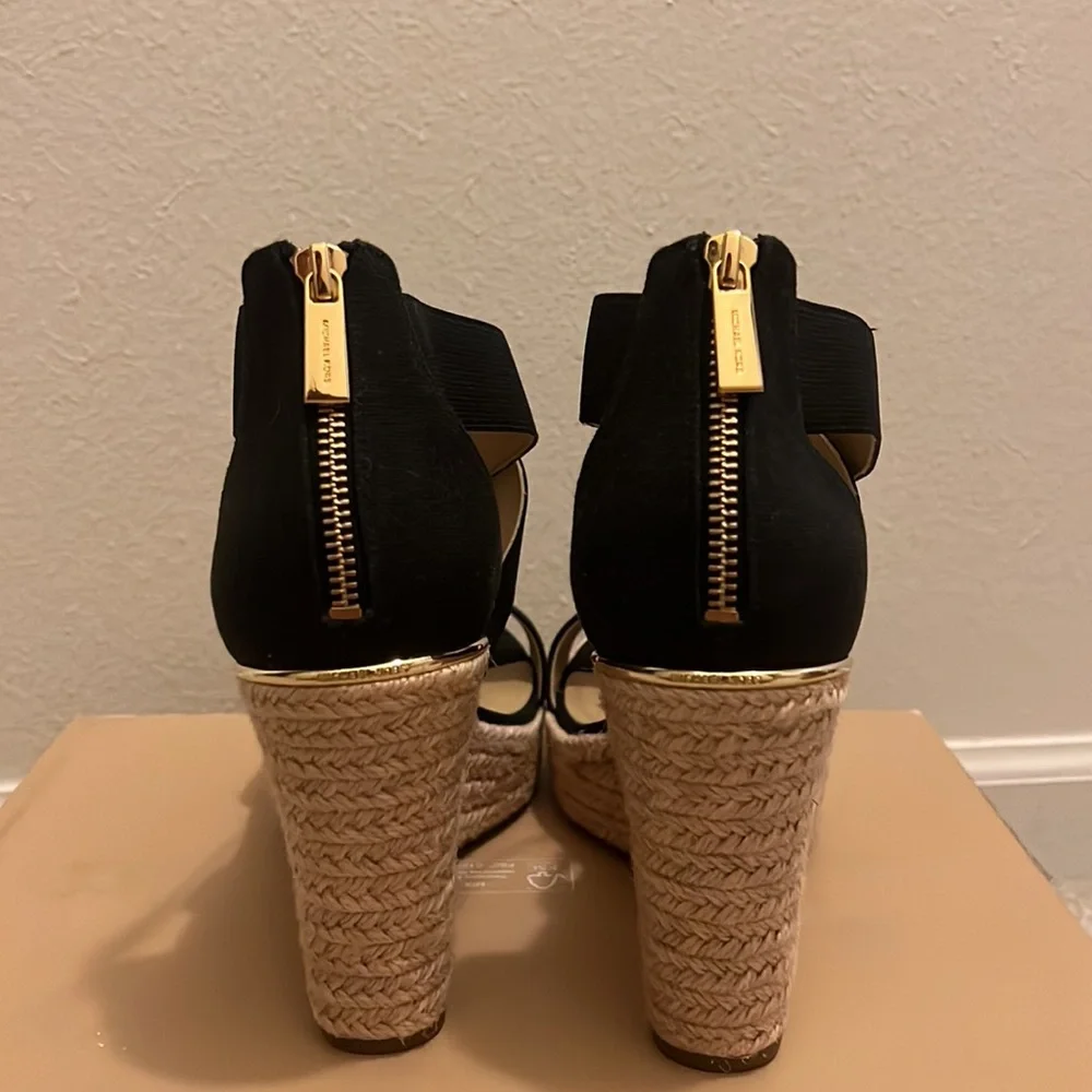 Michael Kors wedges NEW! - Picture 2 of 4